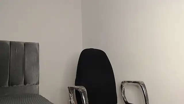 alex-lover online show from October 8, 1:25 am