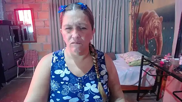 Snapshot of mom_son_dirty chatting on June 10, 1:54 pm mom son dirty online show from June 10, 1:54 pm