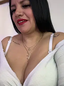 Snapshot of Milff_parkerrr chatting on January 13, 3:15 pm Milff parkerrr online show from January 13, 3:15 pm