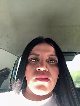 Snapshot of Milff_parkerrr chatting on January 18, 7:37 pm Milff parkerrr online show from January 18, 7:37 pm