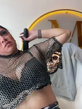 Snapshot of Milff_parkerrr chatting on January 22, 2:46 pm Milff parkerrr online show from January 22, 2:46 pm