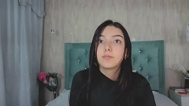 Snapshot of Marcelaa_fox chatting on September 11, 7:58 pm Marcelaa fox online show from September 11, 7:58 pm