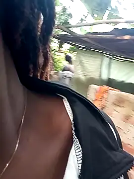 Snapshot of Black_juicy24 chatting on January 21, 2:15 pm Black juicy24 online show from January 21, 2:15 pm