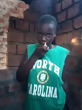 Snapshot of Black_juicy24 chatting on November 12, 4:13 am Black juicy24 online show from November 12, 4:13 am