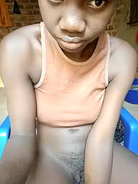 Snapshot of Black_juicy24 chatting on December 4, 5:28 am Black juicy24 online show from December 4, 5:28 am