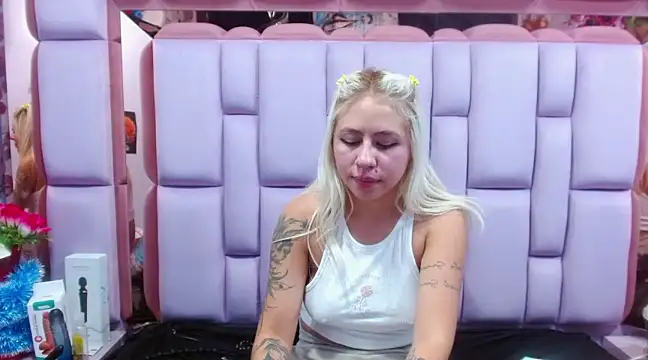 ConstansBlonde online show from December 12, 4:21 pm