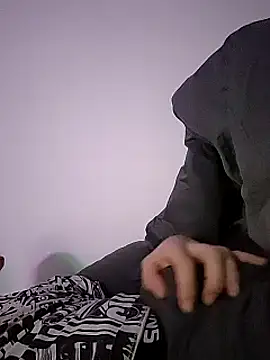 Snapshot of poldek38 chatting on January 4, 3:18 am poldek38 online show from January 4, 3:18 am