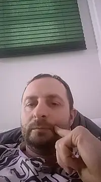 Snapshot of poldek38 chatting on March 16, 5:25 am poldek38 online show from March 16, 5:25 am