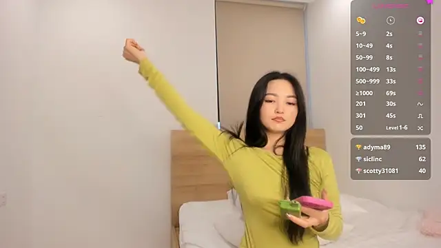 Snapshot of 1_love_8 chatting on December 20, 11:37 pm 1 love 8 online show from December 20, 11:37 pm