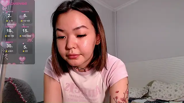 osaka nia online show from October 29, 11:12 am