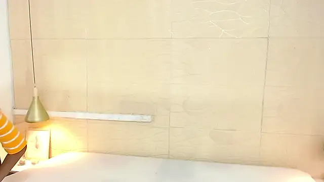 Chocolatte bar online show from December 31, 12:46 pm