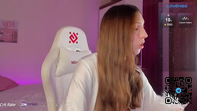 Snapshot of di_shanti chatting on December 11, 3:02 am di shanti online show from December 11, 3:02 am