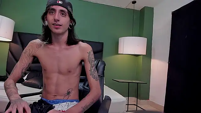 Matthew Dixonn online show from January 20, 1:18 am