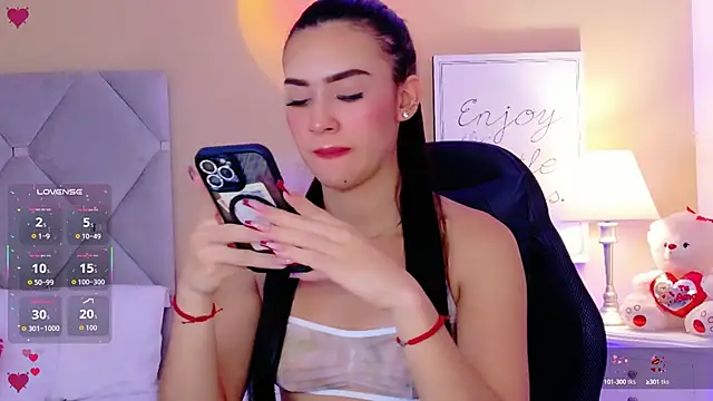 Snapshot of IsaValencia chatting on September 9, 10:09 pm IsaValencia online show from September 9, 10:09 pm