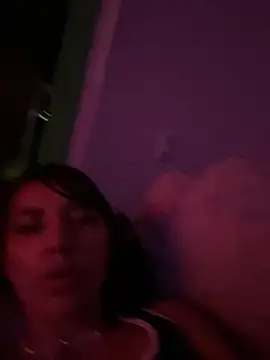 Snapshot of IsaValencia chatting on November 1, 3:41 am IsaValencia online show from November 1, 3:41 am