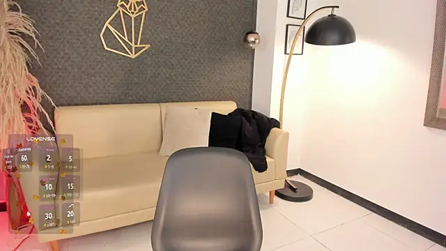 Snapshot of Hanna_fost chatting on May 10, 6:18 am Hanna fost online show from May 10, 6:18 am