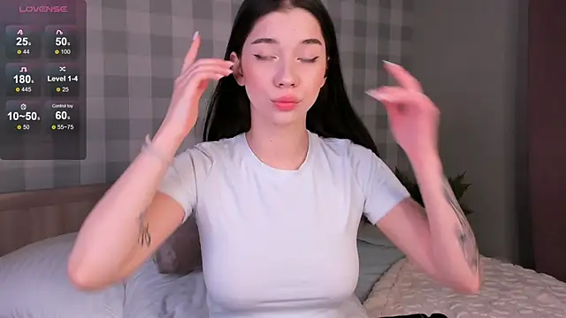 Butterflys1268 online show from January 25, 1:21 am