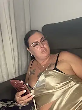 vanessaNL online show from December 8, 10:47 pm