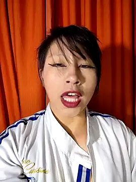 Snapshot of Giviper1 chatting on May 6, 2:19 am Giviper1 online show from May 6, 2:19 am