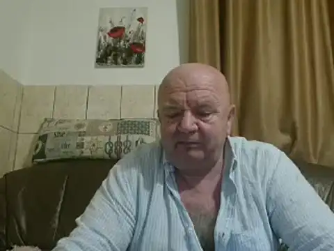 Snapshot of fullballs6 chatting on January 30, 12:50 am fullballs6 online show from January 30, 12:50 am