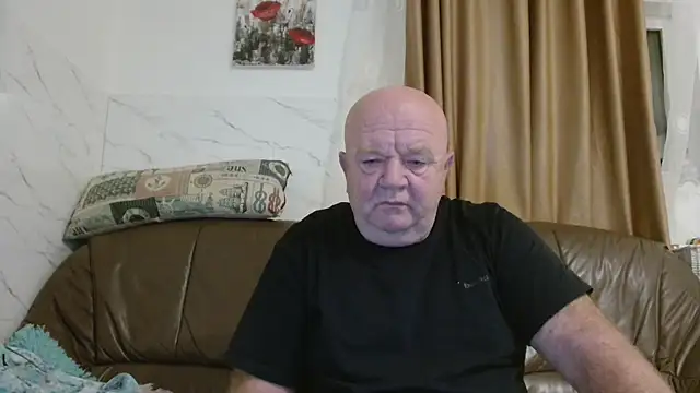 fullballs6 online show from December 2, 3:01 am