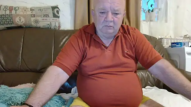 fullballs6 online show from May 5, 2:30 am