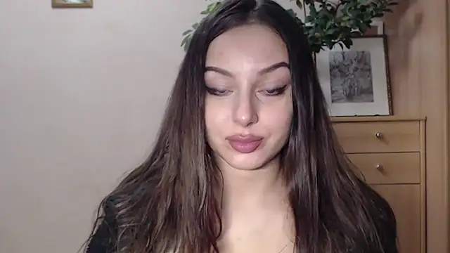 courtneyPerfect online show from January 13, 2:53 pm