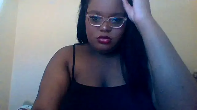 Thiccxox online show from April 10, 2:11 pm