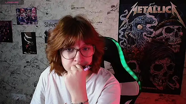 Rudy 02 online show from April 24, 1:57 pm