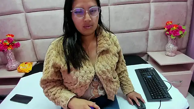 Snapshot of Miaa_Smiith_ chatting on September 16, 2:56 am Miaa Smiith  online show from September 16, 2:56 am