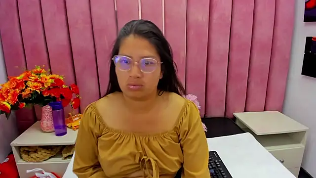 Snapshot of Miaa_Smiith_ chatting on September 18, 3:08 am Miaa Smiith  online show from September 18, 3:08 am