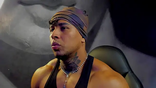 Snapshot of bradley_smith chatting on February 27, 5:13 am bradley smith online show from February 27, 5:13 am