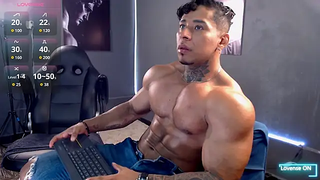 Snapshot of bradley_smith chatting on September 15, 6:13 am bradley smith online show from September 15, 6:13 am