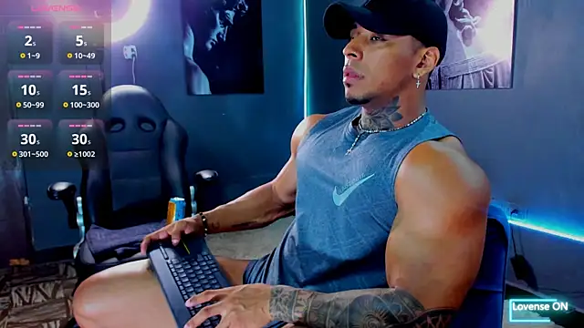 Snapshot of bradley_smith chatting on September 18, 3:52 am bradley smith online show from September 18, 3:52 am