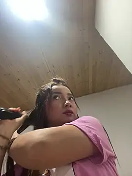 queen angelique online show from February 28, 1:50 am