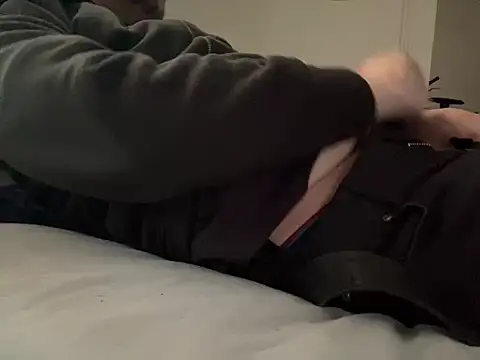 Snapshot of chicostick413 chatting on February 3, 5:46 pm chicostick413 online show from February 3, 5:46 pm