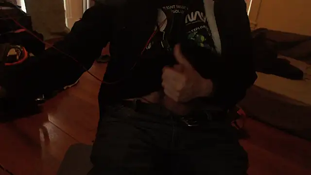 Snapshot of chicostick413 chatting on March 6, 3:13 pm chicostick413 online show from March 6, 3:13 pm