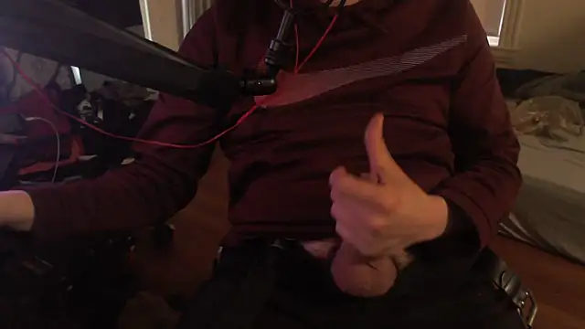 Snapshot of chicostick413 chatting on March 18, 9:10 pm chicostick413 online show from March 18, 9:10 pm