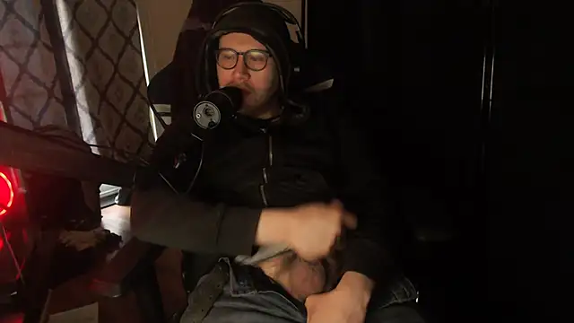 chicostick413 online show from February 15, 1:41 pm