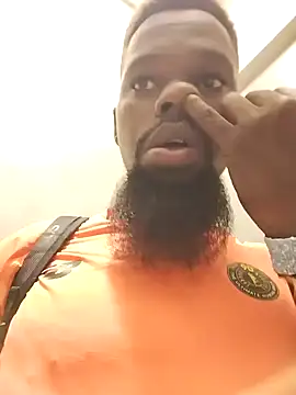 Snapshot of Chocolate_factory_man chatting on January 15, 7:05 am Chocolate factory man online show from January 15, 7:05 am