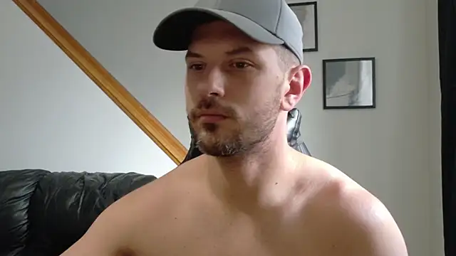 Snapshot of Thekodyy chatting on August 6, 11:23 am Thekodyy online show from August 6, 11:23 am