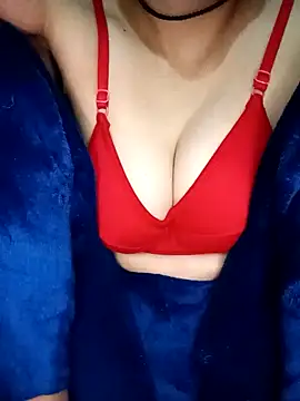 Snapshot of SAXYTannuja chatting on February 1, 4:14 am SAXYTannuja online show from February 1, 4:14 am