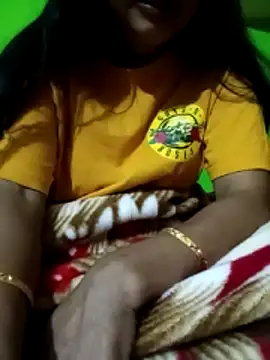 Snapshot of SAXYTannuja chatting on November 16, 3:01 am SAXYTannuja online show from November 16, 3:01 am