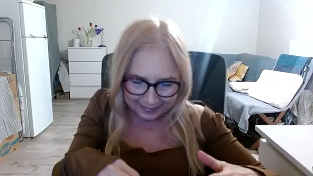 sofia xkiss online show from March 13, 2:44 pm