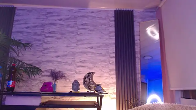 Snapshot of SofiaGomez420 chatting on March 19, 7:29 am SofiaGomez420 online show from March 19, 7:29 am