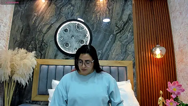 BellaPeers  online show from April 30, 10:43 am