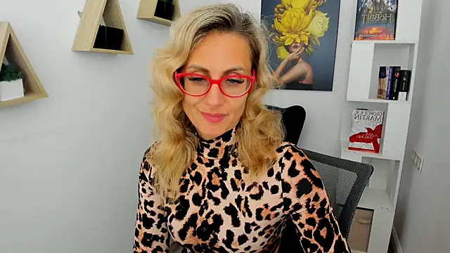 MuseOfStage online show from November 9, 11:30 am