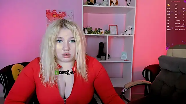 Snapshot of juli_kisss chatting on September 18, 7:38 pm juli kisss online show from September 18, 7:38 pm