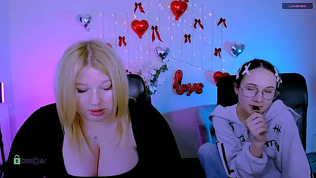 Snapshot of juli_kisss chatting on February 11, 1:10 am juli kisss online show from February 11, 1:10 am