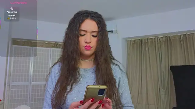 Snapshot of SweetScribe chatting on November 14, 6:45 am SweetScribe online show from November 14, 6:45 am